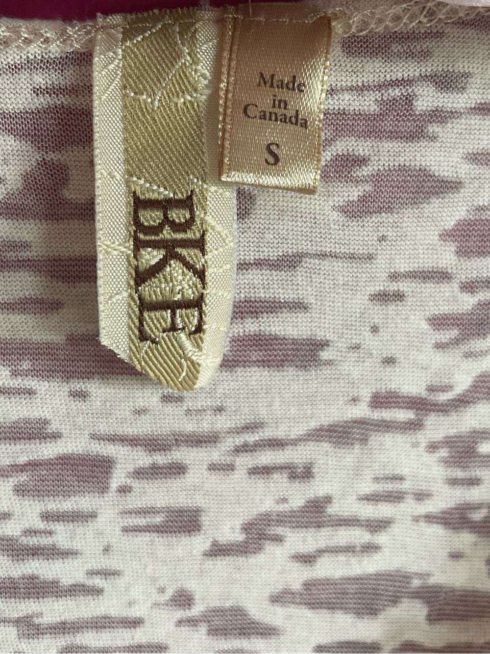 🌼BKE Cream Lace Front ShortSleeve💛 - Picture 3 of 4
